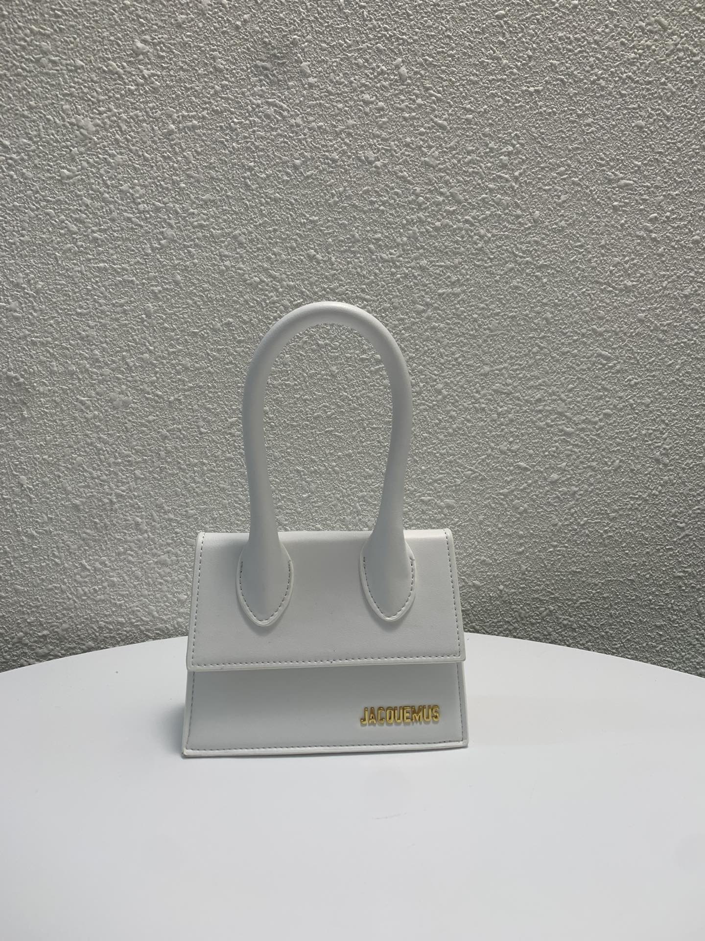 Jacquemus_Bamnino_Bag-17